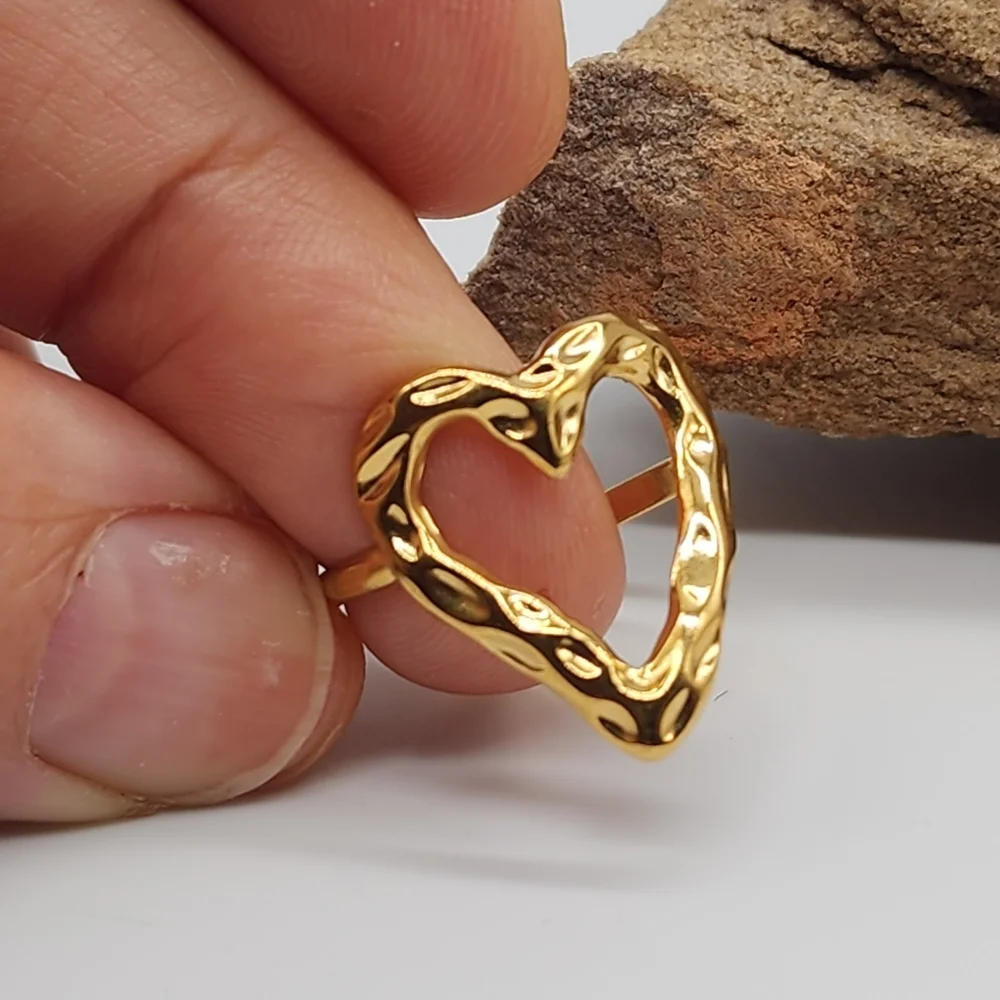 FP Jewelry 14K Gold Plated Hammered Heart Ring ONE SIZE Adjustable